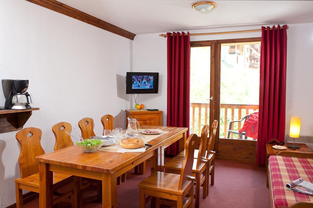 Residence Odalys Le Hameau Et Les Chalets De La Vallee D'Or 瓦卢瓦尔 客房 照片