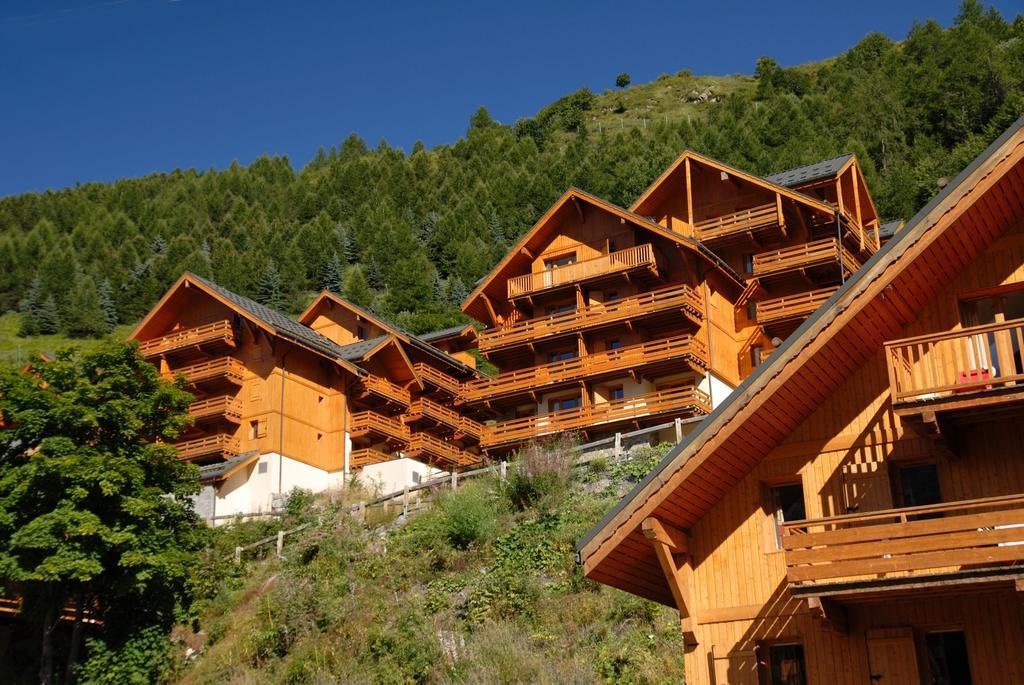 Residence Odalys Le Hameau Et Les Chalets De La Vallee D'Or 瓦卢瓦尔 外观 照片