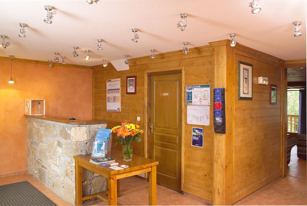 Residence Odalys Le Hameau Et Les Chalets De La Vallee D'Or 瓦卢瓦尔 外观 照片